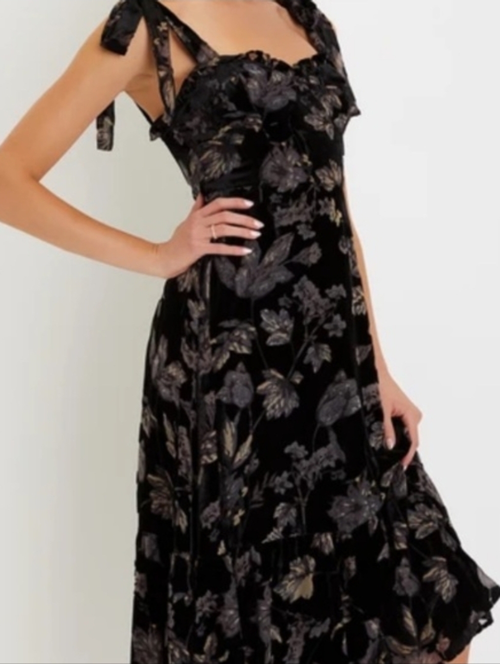 Lulu's Black Floral Midi Dress